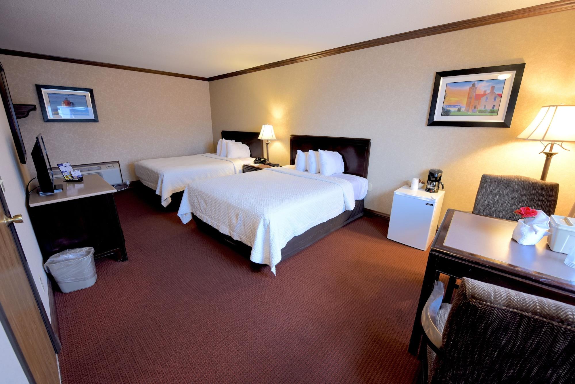 Days Inn By Wyndham Mackinaw City - Lakeview Buitenkant foto