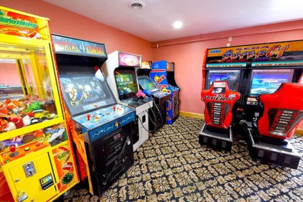 Days Inn By Wyndham Mackinaw City - Lakeview Buitenkant foto