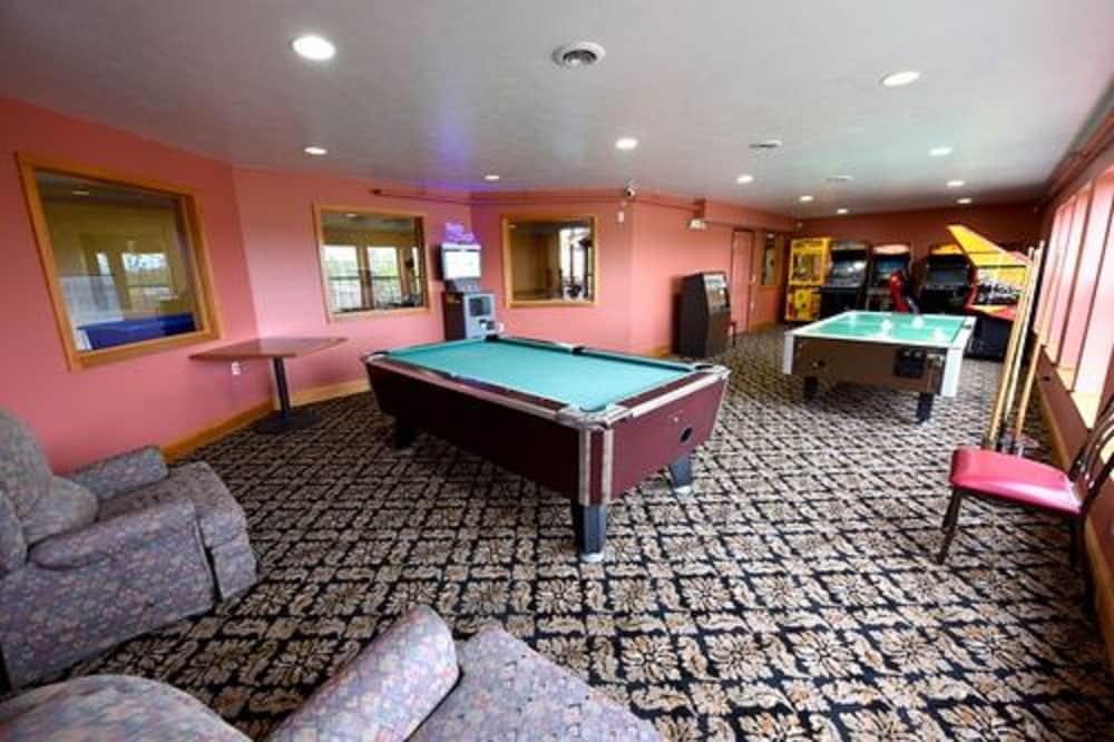 Days Inn By Wyndham Mackinaw City - Lakeview Buitenkant foto