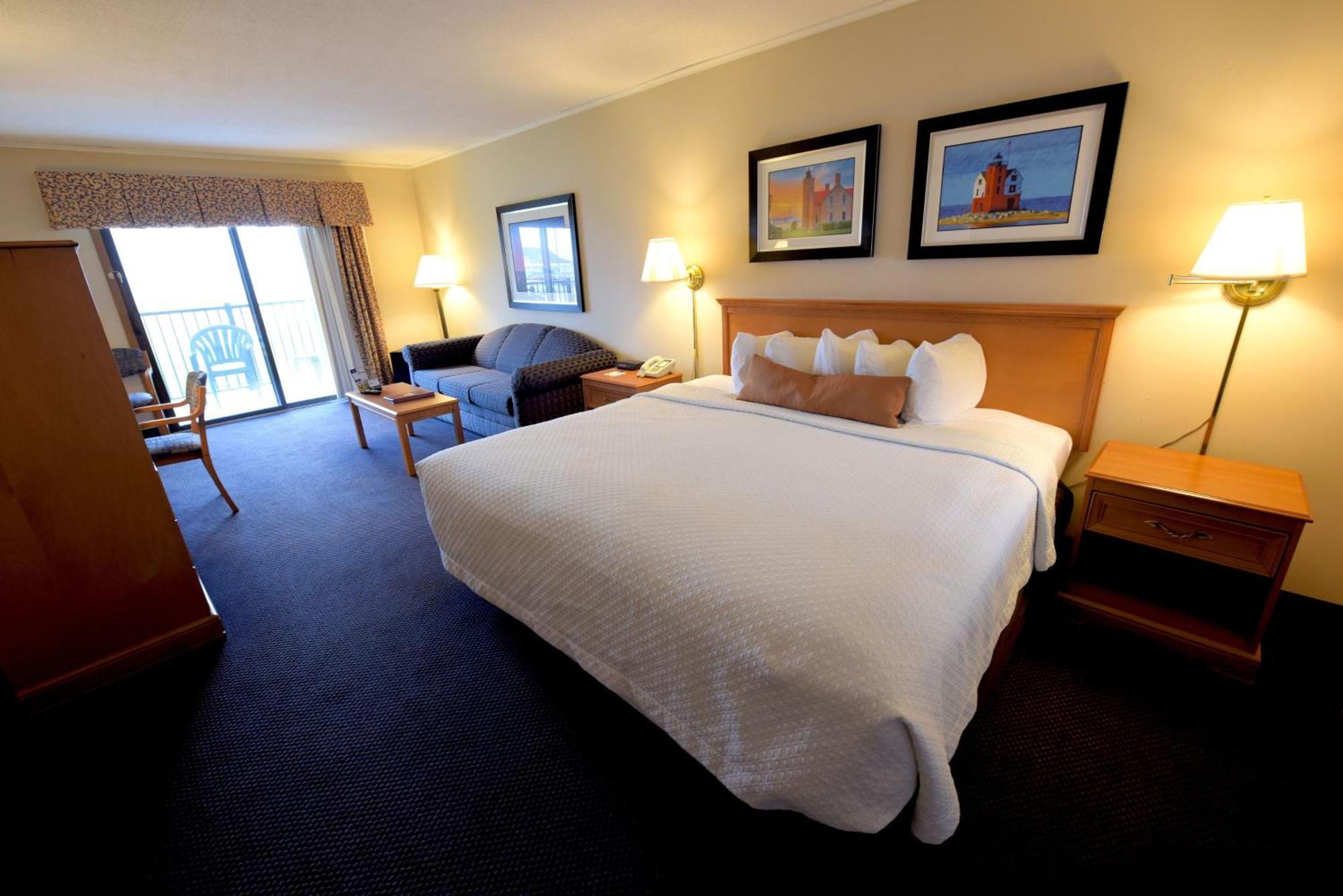 Days Inn By Wyndham Mackinaw City - Lakeview Buitenkant foto